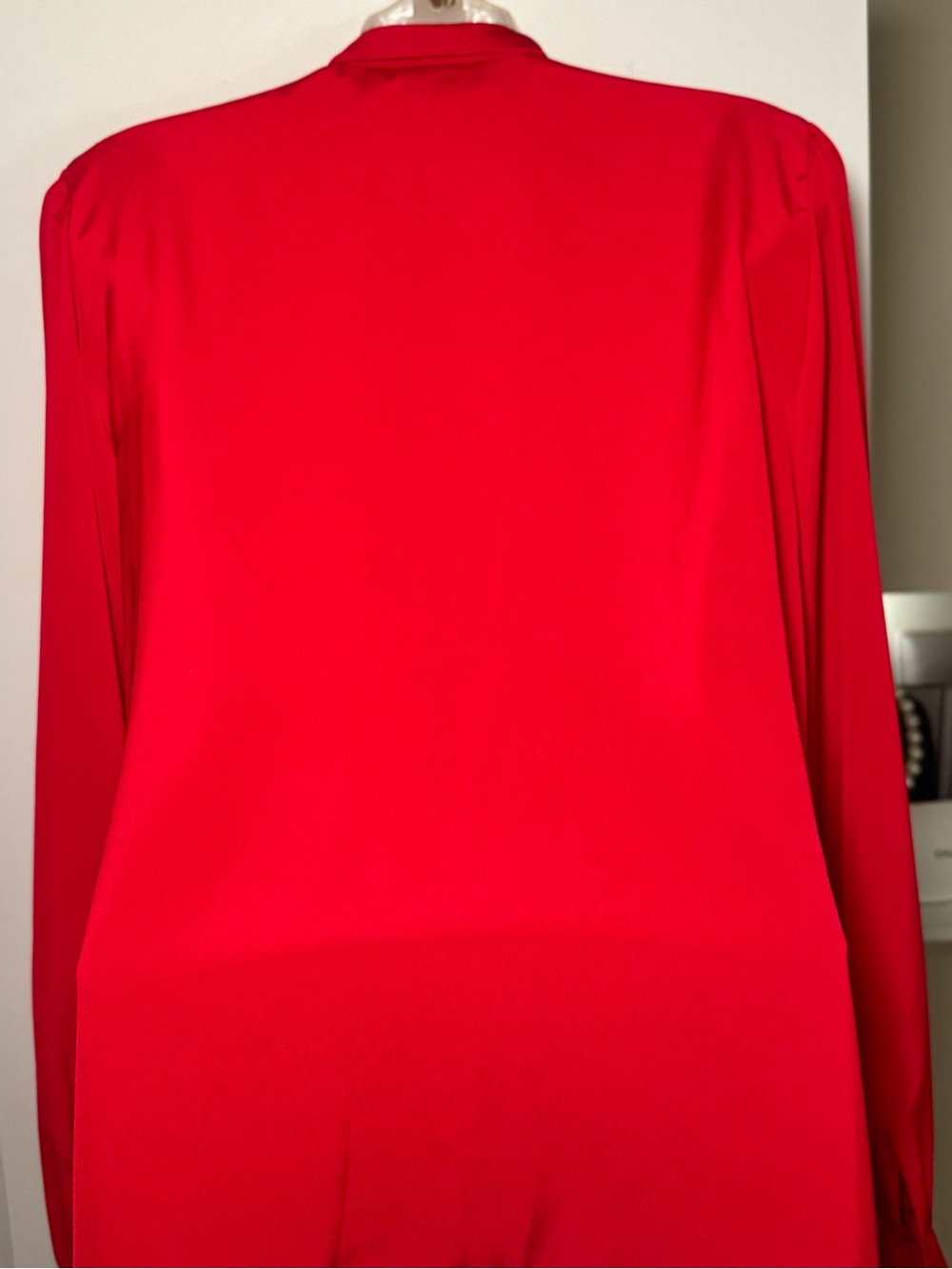 Alexandria Red Tie Neck Pleated Blouse size 10 - Picture 13 of 14
